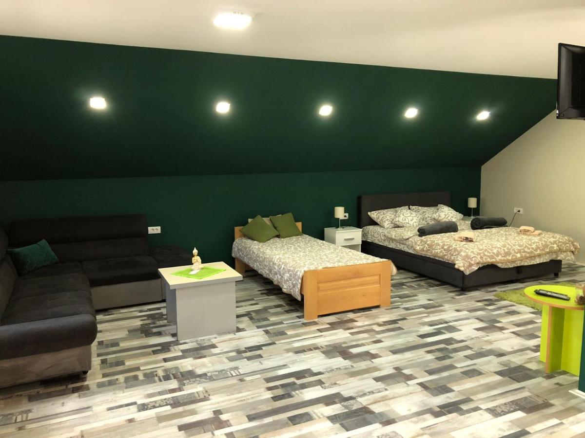 Apartmani Joma บายินา บาชตา ภายนอก รูปภาพ
